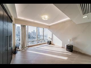 Wan Chai - Convention Plaza Apartments 05