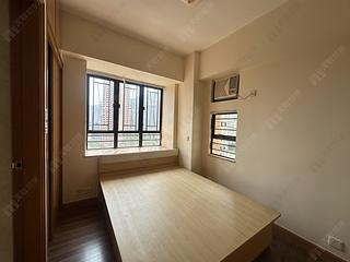 Mid Levels Central - Robinson Heights Block 1 04