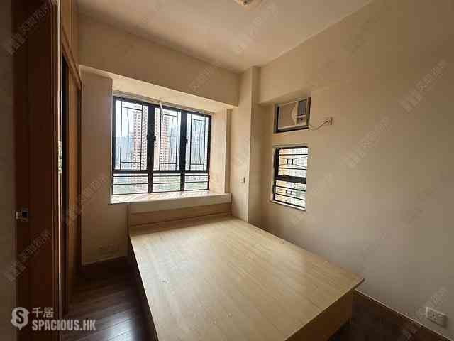 Mid Levels Central - Robinson Heights Block 1 04