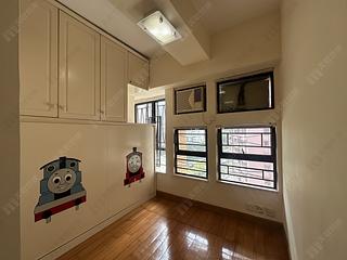 Mid Levels Central - Robinson Heights Block 1 06
