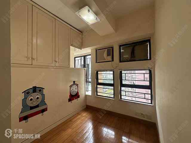 Mid Levels Central - Robinson Heights Block 1 06