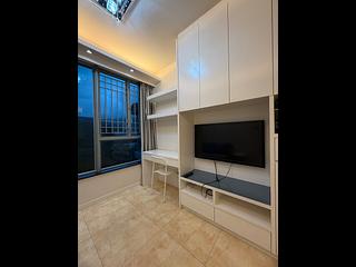 Tung Chung - Coastal Skyline Phase 1 Block 3 05