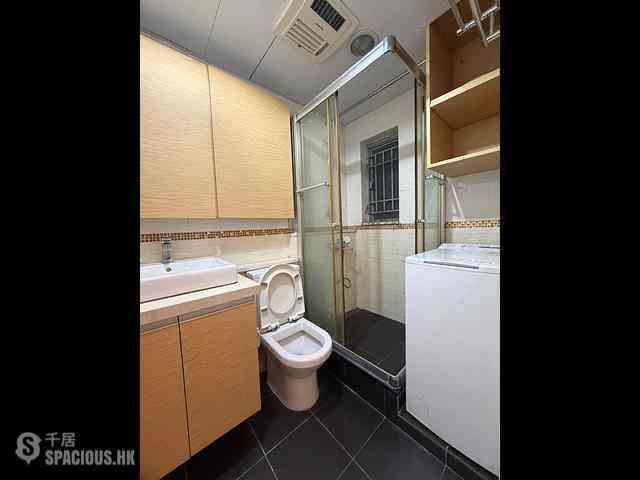 Tung Chung - Coastal Skyline Phase 1 Block 3 06