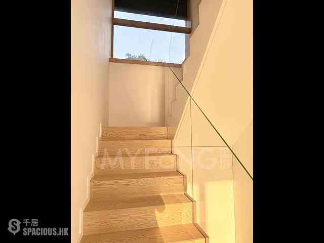 Repulse Bay - The Somerset 12