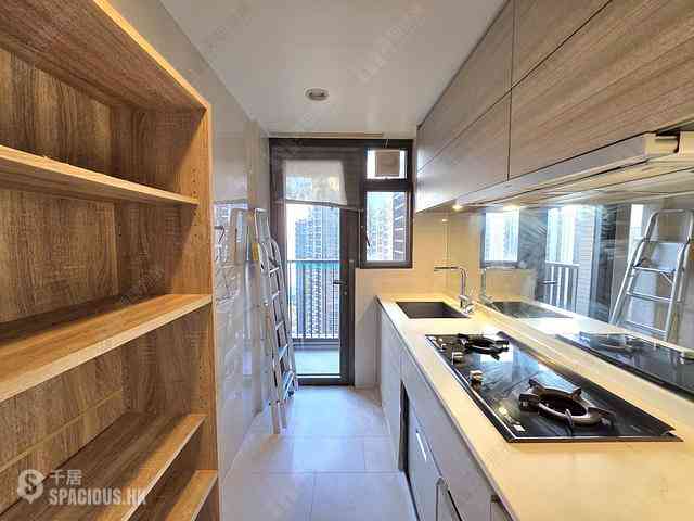 Tung Chung - The Visionary Tower 5 04