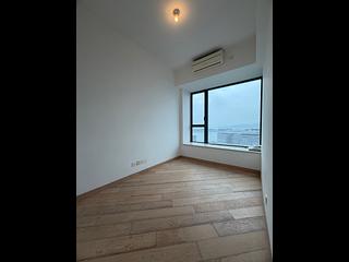 Tung Chung - The Visionary Tower 10 03