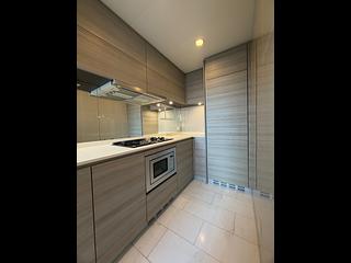 Tung Chung - The Visionary Tower 10 05