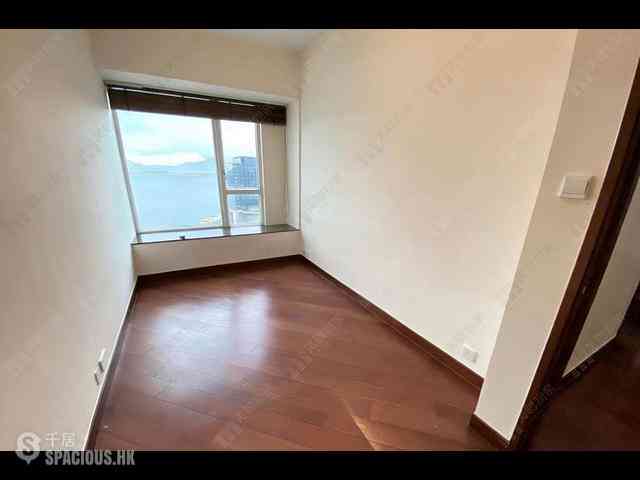 Tung Chung - Coastal Skyline Phase 4 Le Bleu Deux Block 3 06