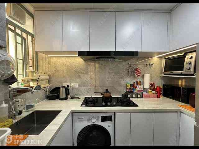 Tung Chung - Seaview Crescent Block 5 01