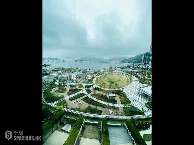 Tseung Kwan O - The Wings Ocean Wings Block 3 01