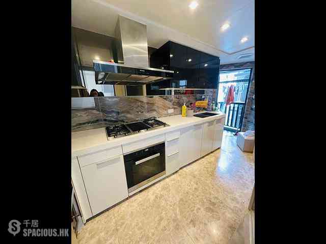 Tseung Kwan O - The Wings Ocean Wings Block 3 08