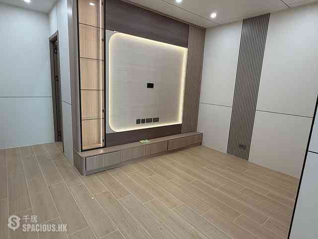 Causeway Bay - 522, Lockhart Road 08