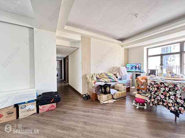 Wan Chai - Suncrest Tower 05