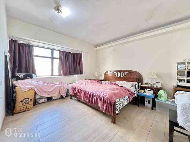 Wan Chai - Suncrest Tower 09