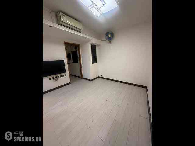 Sai Ying Pun - Kwan Yick Building 06