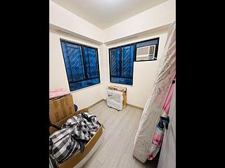 Shek Tong Tsui - Hill Court 02