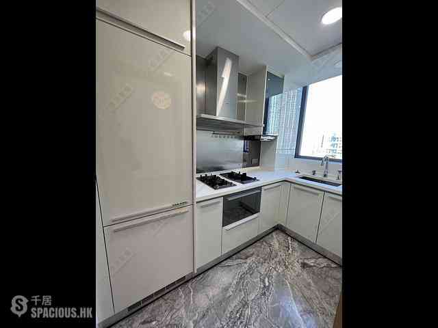 West Kowloon - The Cullinan (Tower 21 Zone 5 Star Sky) 07