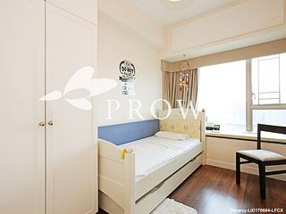 West Kowloon - Sorrento Phase 2 07