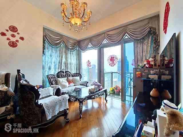 Wan Chai - The Avenue Phase 2 Block 1 01