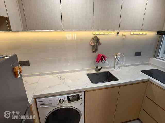 Kennedy Town - Pearl Court 06