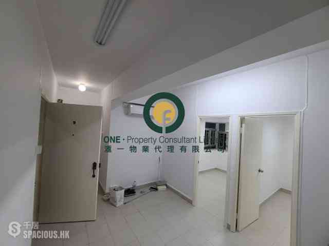 Kennedy Town - Luen On Apartments 01
