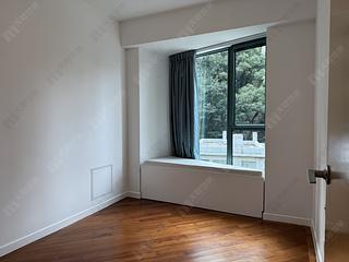 Mid Levels West - 80 Robinson Road 03