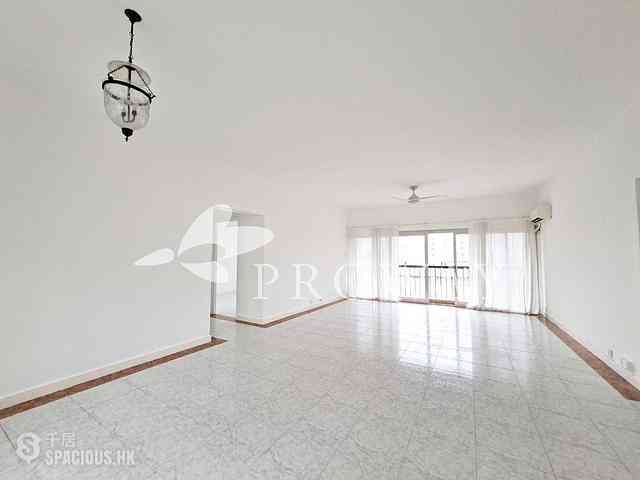 Pok Fu Lam - Bisney Villas 03