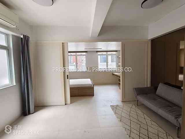Central - 7-9, Shin Hing Street 04