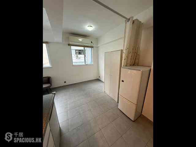 Soho - 68-70A, Hollywood Road 05