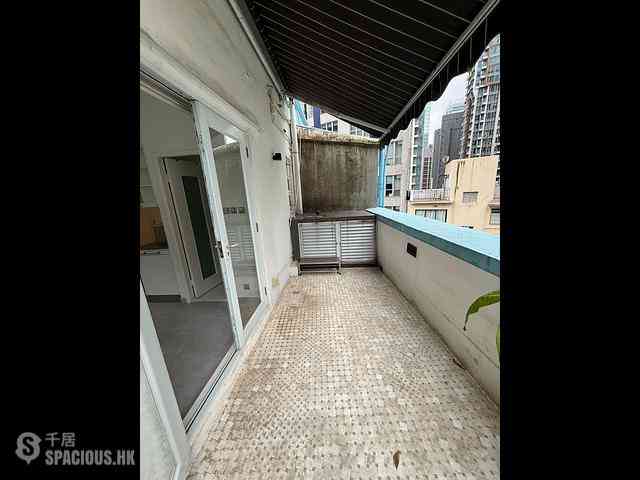 Soho - 68-70A, Hollywood Road 03