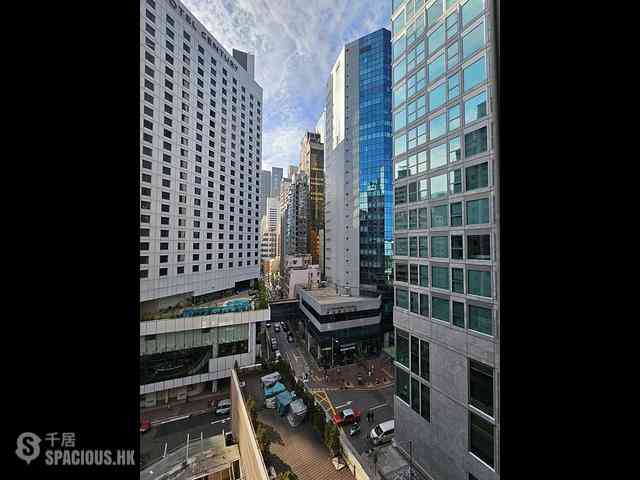 Wan Chai - Tonnochy Towers 08