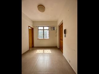 Shau Kei Wan - Ho King Building 07
