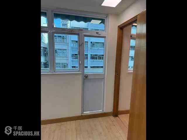 Sai Ying Pun - Wai Tak Building 05