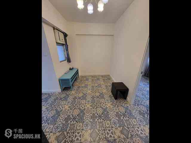 Sai Ying Pun - 84-84A First Street 04