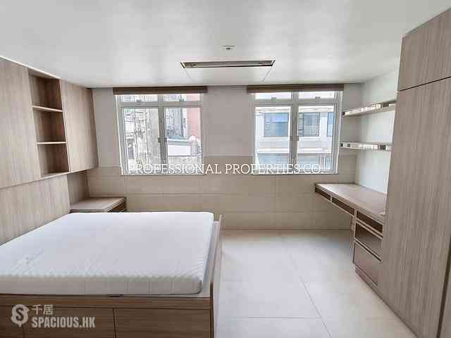 Central - 7-9, Shin Hing Street 06