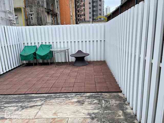 Central - 7-9, Shin Hing Street 02