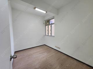 Mid Levels Central - On Fung Building 03