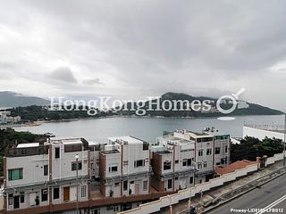 Chung Hom Kok - Pinewaver Villas 02