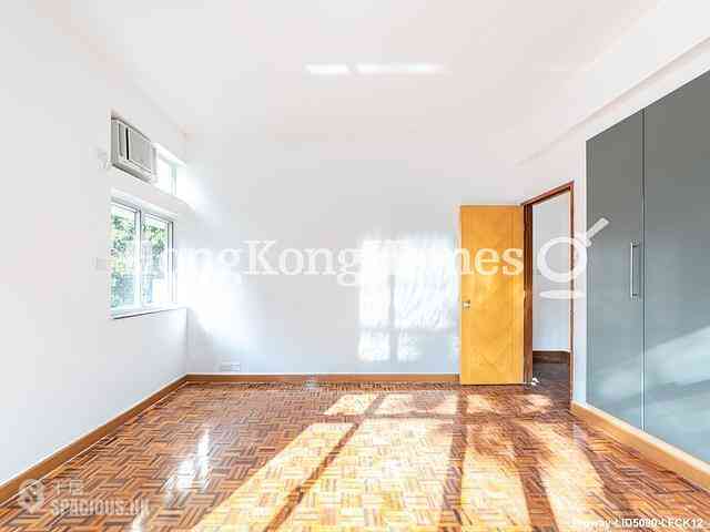 Pok Fu Lam - Bisney Villas 04