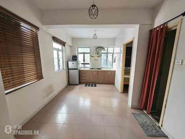Central - Chung Shan House 02