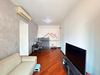 Wan Chai - The Avenue Phase 1 Block 5 02