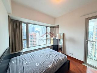 Wan Chai - The Avenue Phase 1 Block 5 05