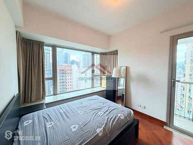 Wan Chai - The Avenue Phase 1 Block 5 05