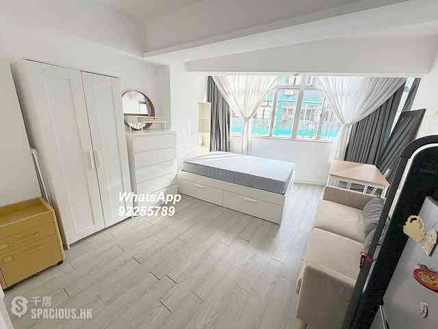 Sheung Wan - 227, Hollywood Road 01