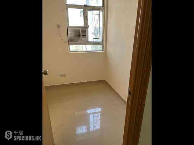 Sham Shui Po - Hong Ning Building 03