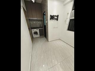 Mong Kok - Sincere House 02