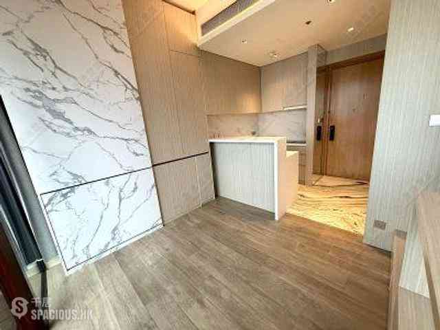 Wan Chai - The Gloucester 03
