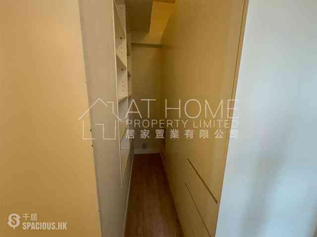 Sheung Wan - Welland Building 05