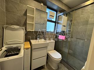 Sheung Wan - Welland Building 08