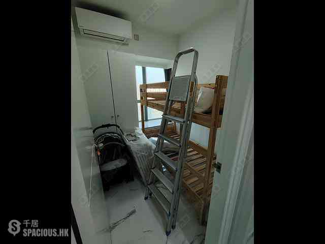 Tiu Keng Leng - Ocean Shores Phase 2 Block 8 06